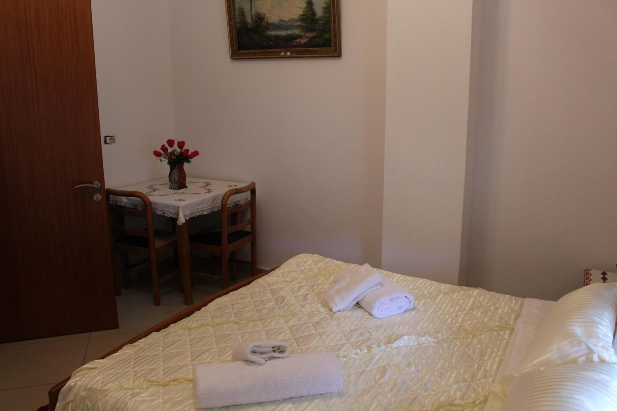 Vila Karagjozi Gjirokastër Extérieur photo
