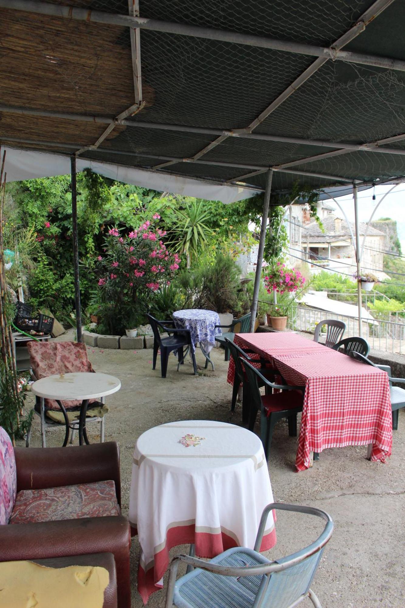 Vila Karagjozi Gjirokastër Extérieur photo